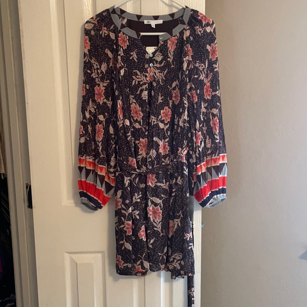NWT DR2 dress. Size medium
